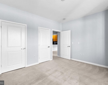 8045 Newell Street - Photo Thumbnail 14