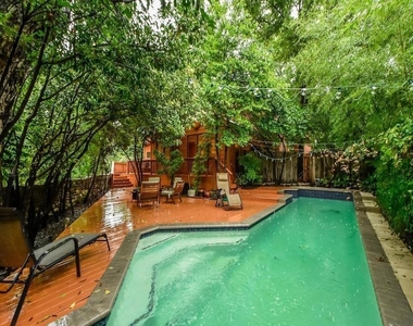 800 Leonard St - Photo Thumbnail 1