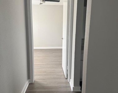 311 E 31 St - Photo Thumbnail 8