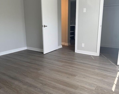 311 E 31 St - Photo Thumbnail 15