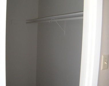 2110 Riogrande St - Photo Thumbnail 12