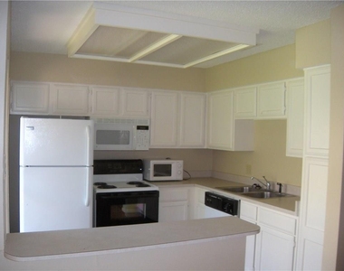 2110 Riogrande St - Photo Thumbnail 6