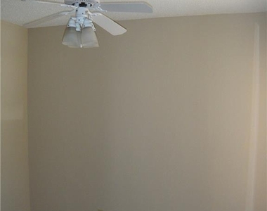 2110 Riogrande St - Photo Thumbnail 9