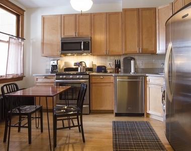 2134 N Damen Avenue - Photo Thumbnail 7