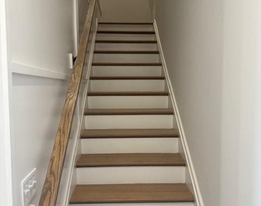 319 Orchid Street - Photo Thumbnail 9