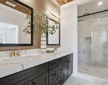 319 Orchid Street - Photo Thumbnail 42