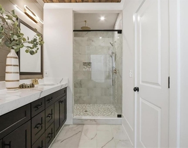 319 Orchid Street - Photo Thumbnail 45
