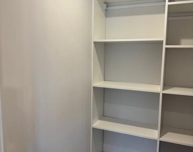 319 Orchid Street - Photo Thumbnail 4