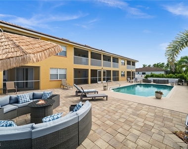 5420 Chiquita Boulevard S - Photo Thumbnail 16
