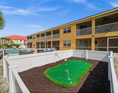 5420 Chiquita Boulevard S - Photo Thumbnail 4