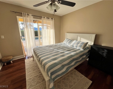 5420 Chiquita Boulevard S - Photo Thumbnail 11