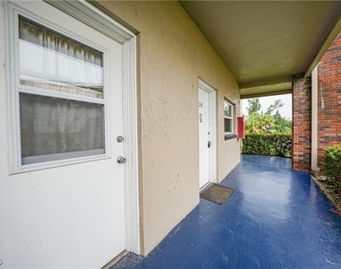 3100 Harbor Boulevard - Photo Thumbnail 4