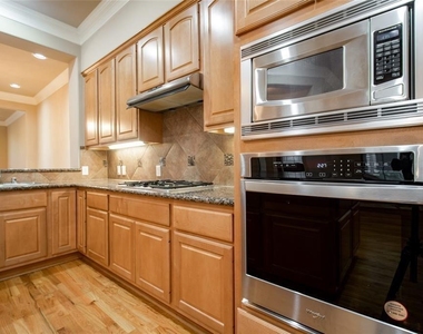 2906 Royal Oaks Crest - Photo Thumbnail 8