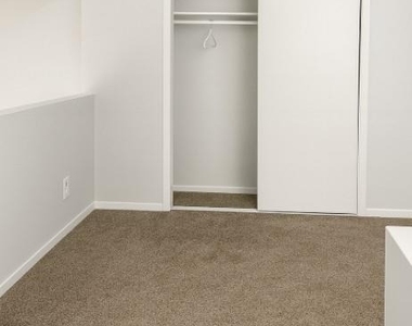 5470 W Military Drive - Photo Thumbnail 6