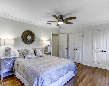 370 6th Avenue S - Photo Thumbnail 25