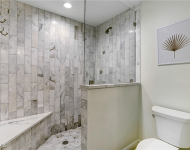 370 6th Avenue S - Photo Thumbnail 19