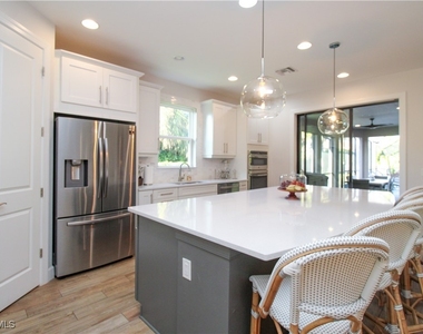 9423 Terresina Drive - Photo Thumbnail 36