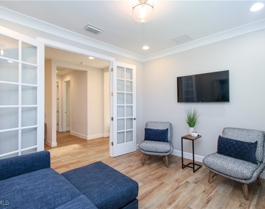 9423 Terresina Drive - Photo Thumbnail 16