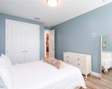 9423 Terresina Drive - Photo Thumbnail 29