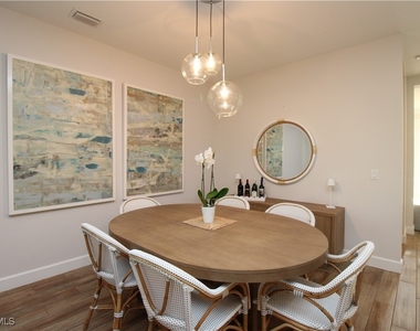 9423 Terresina Drive - Photo Thumbnail 30