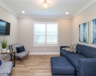 9423 Terresina Drive - Photo Thumbnail 15
