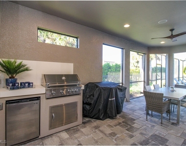 9423 Terresina Drive - Photo Thumbnail 9