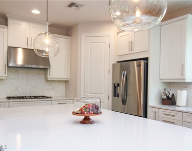 9423 Terresina Drive - Photo Thumbnail 39