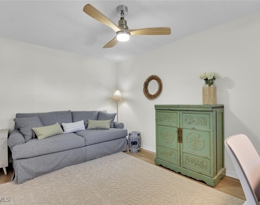 10682 Gulf Shore Drive - Photo Thumbnail 13