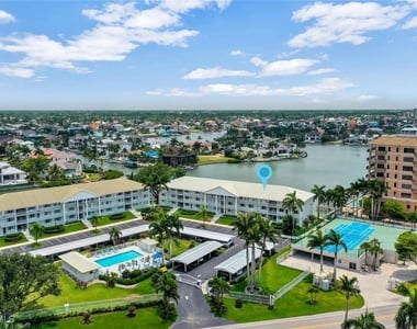 10682 Gulf Shore Drive - Photo Thumbnail 25