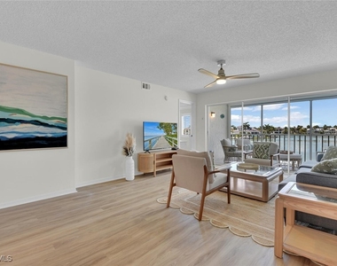 10682 Gulf Shore Drive - Photo Thumbnail 6