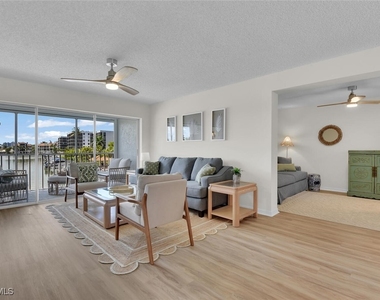 10682 Gulf Shore Drive - Photo Thumbnail 3