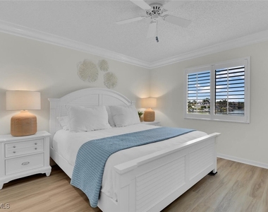 10682 Gulf Shore Drive - Photo Thumbnail 15