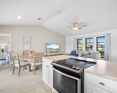 4530 W Coral Circle - Photo Thumbnail 16
