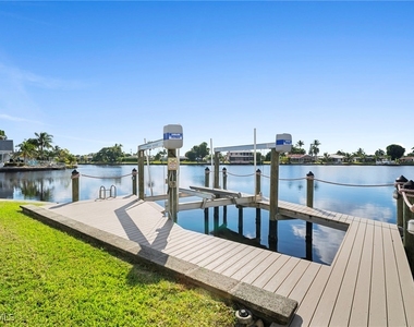 4530 W Coral Circle - Photo Thumbnail 34