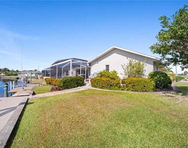 4530 W Coral Circle - Photo Thumbnail 33