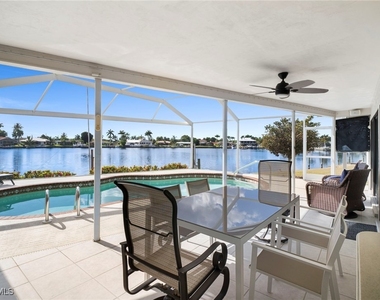 4530 W Coral Circle - Photo Thumbnail 1