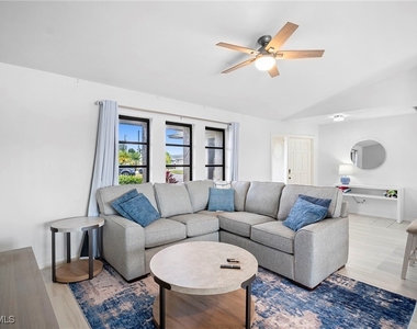 4530 W Coral Circle - Photo Thumbnail 10