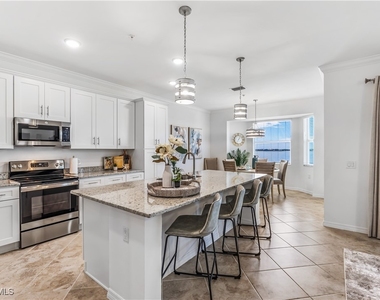 43020 Greenway Boulevard - Photo Thumbnail 4