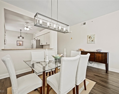 9200 Highland Woods Boulevard - Photo Thumbnail 11