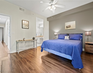 9200 Highland Woods Boulevard - Photo Thumbnail 17