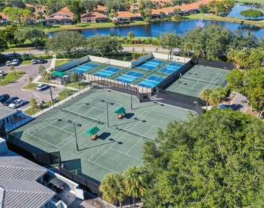 9200 Highland Woods Boulevard - Photo Thumbnail 39