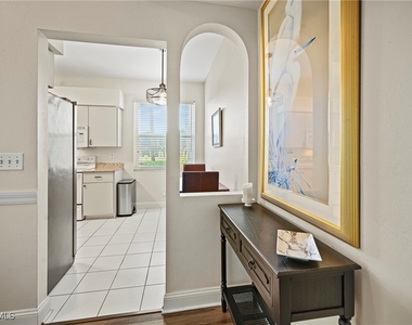 9200 Highland Woods Boulevard - Photo Thumbnail 1