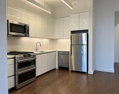 515 West 36th Street - Photo Thumbnail 1