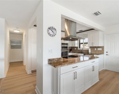 26773 Hickory Boulevard - Photo Thumbnail 8