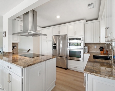 26773 Hickory Boulevard - Photo Thumbnail 9