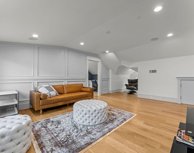426 Marshall Street - Photo Thumbnail 41