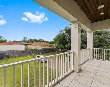 426 Marshall Street - Photo Thumbnail 26