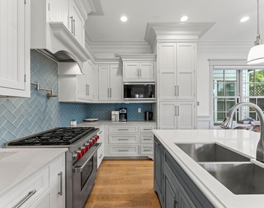 426 Marshall Street - Photo Thumbnail 19