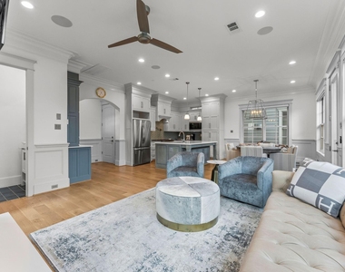 426 Marshall Street - Photo Thumbnail 13