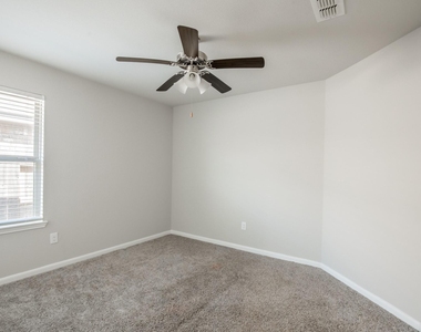 1407 Wheatland Terrance Lane - Photo Thumbnail 28